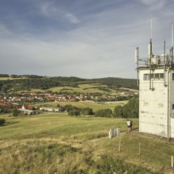 Ehemaliger Grenzturm am Grünen Band bei Ifta / Foto: Tino Sieland