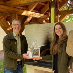 Ein erfolgreiches Umweltpraktikum im Naturpark endet und der Dank für Ihren Einsatz gilt Jule Frerichs, Umweltpraktikantin der Commerzbank.