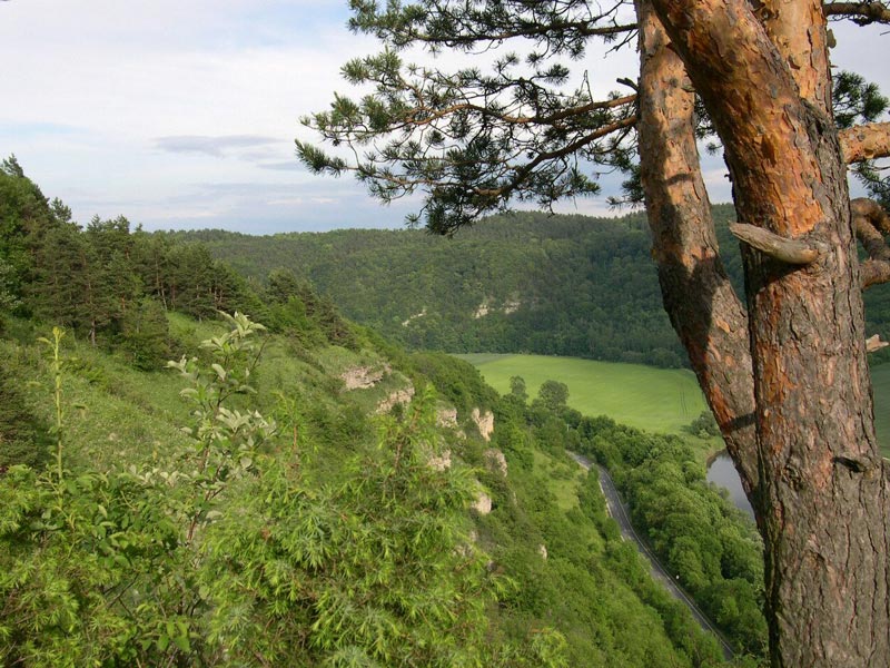 Naturparkweg Leine Werra -Blick ins Werratal